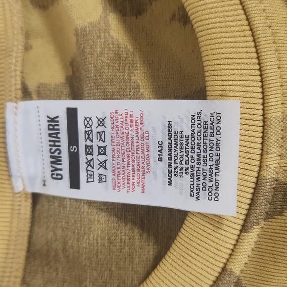 Gymshark Seamless Vital Size Small Camo Thumb Sleeve - Picture 5 of 6